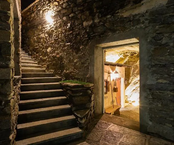 Ca Rossa - Experience Suite Bed and breakfast 4*