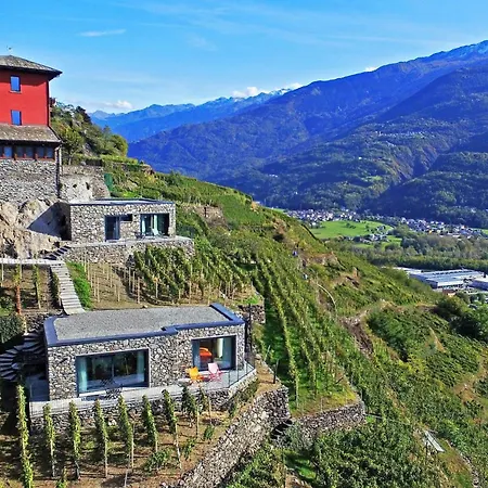 Ca Rossa #suite&breakfast Bed and breakfast Sondrio