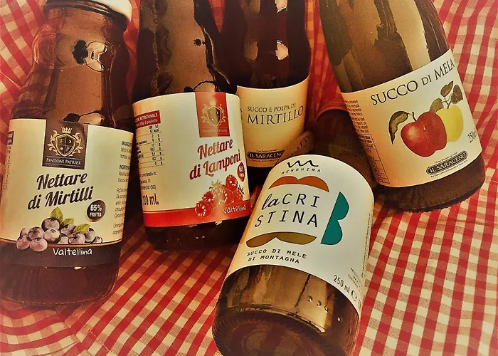 Cà Rossa - Experience Suite Alojamento de Acomodação e Pequeno-almoço Sondrio