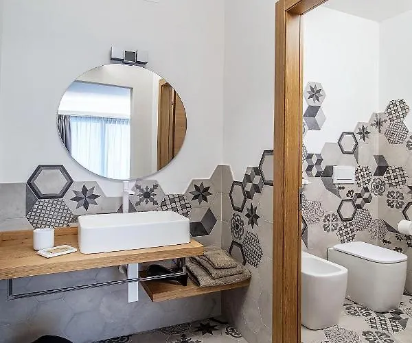 Cà Rossa - Experience Suite Alojamento de Acomodação e Pequeno-almoço Sondrio